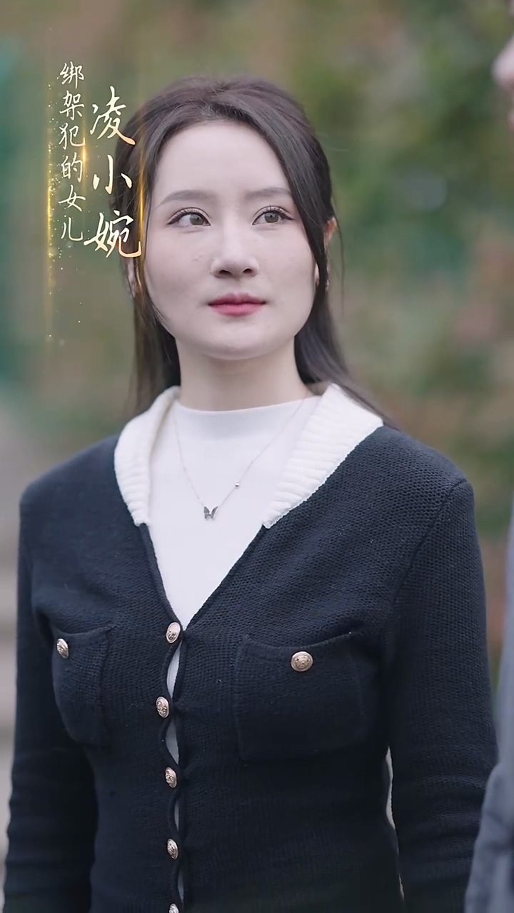 成了总裁暗恋的那个她 第02集