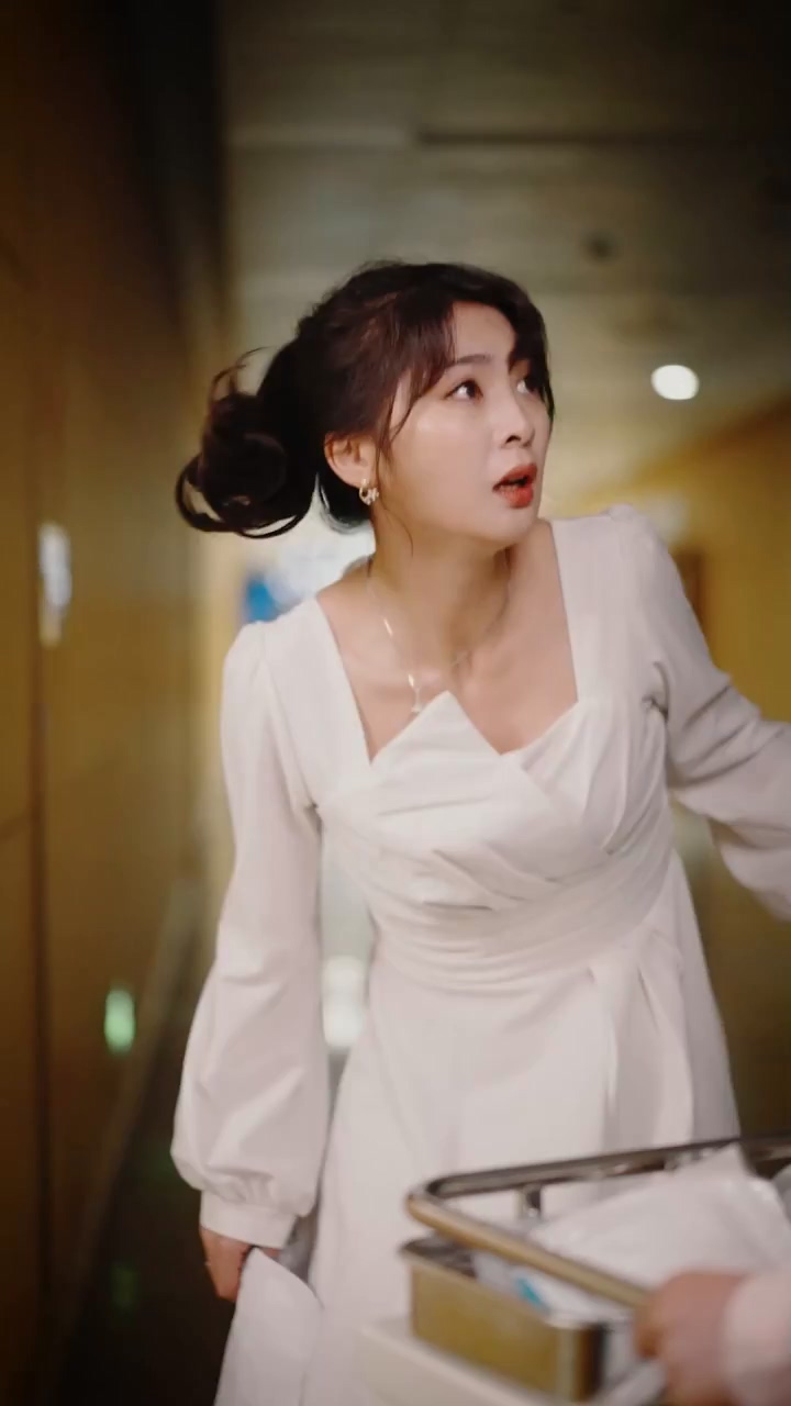 离婚后，顾少死皮赖脸缠着我 第02集