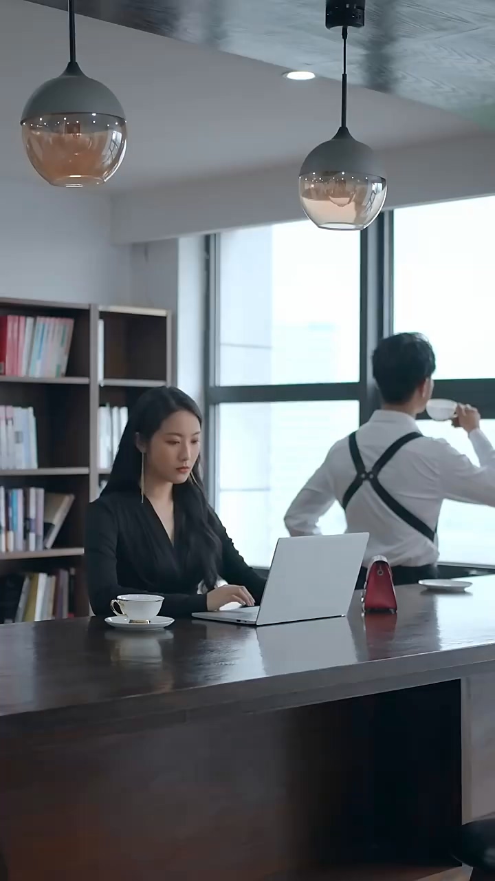 女总裁的神豪女婿 26-55集