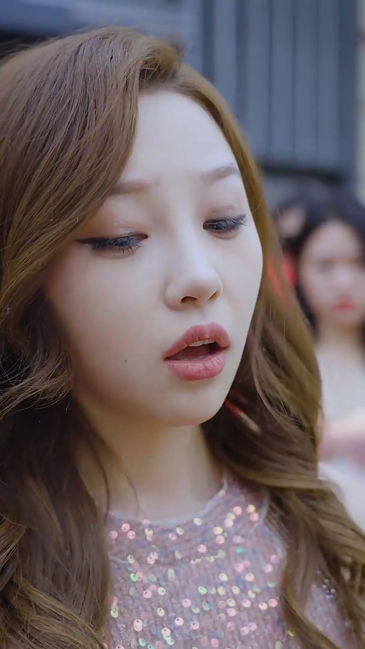 天降异能之贬值成神 第04集