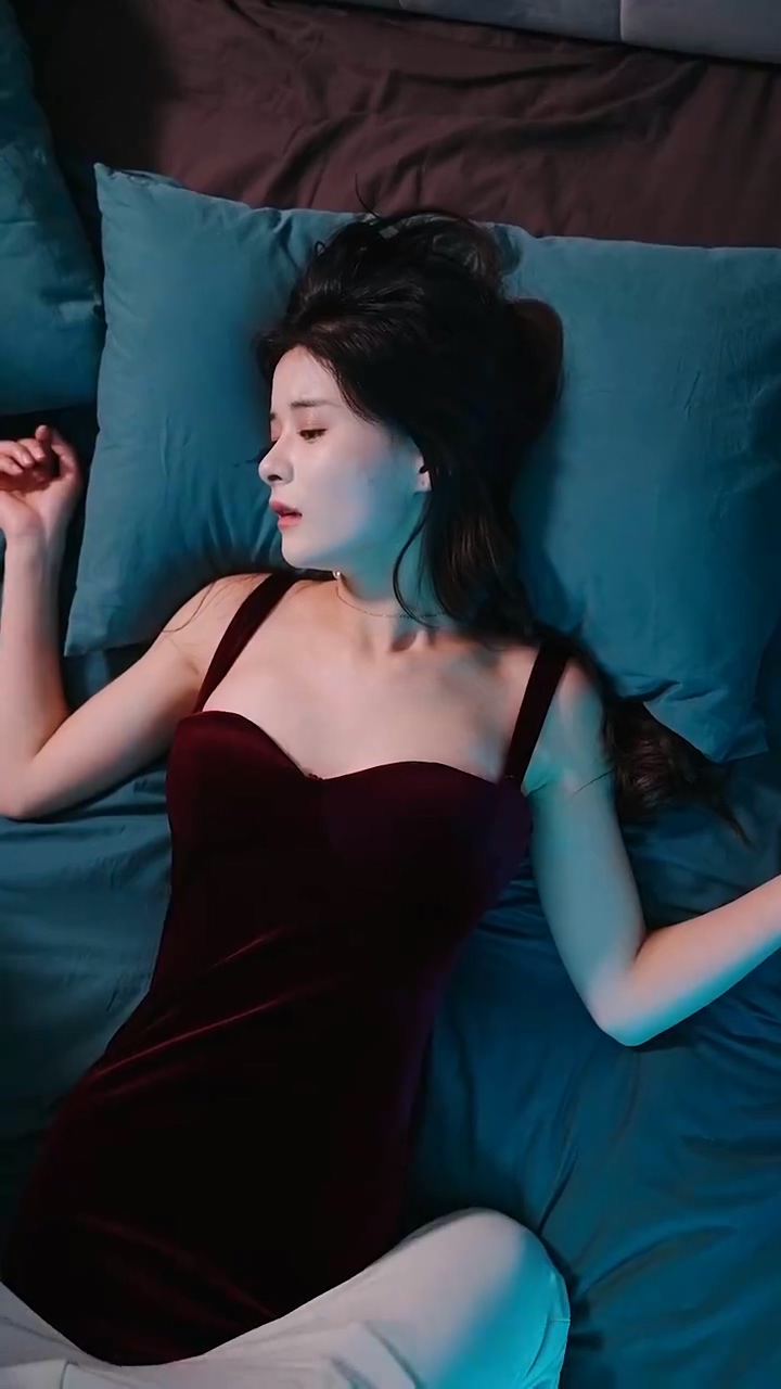 夫人全球都在等你离婚 第09集