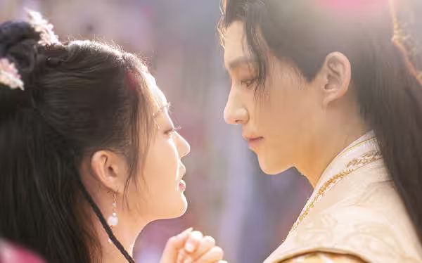 医见钟情，奈何陛下偏要宠我 21-40集